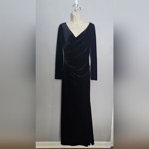 VINCE CAMUTO Velvet Maxi Dress Evening Gown Size 6 Black Holiday Party Formal